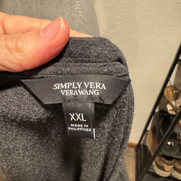 3/$25 🤗 Simply Vera super soft Gray Long Sleeve Women's Top w side ties. Sz XXL - Picture 4 of 4